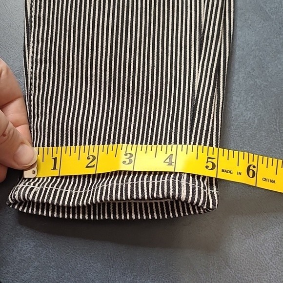RALPH LAUREN Mid-Rise Skinny Black Striped Jeans SZ 2 - Picture 7 of 8